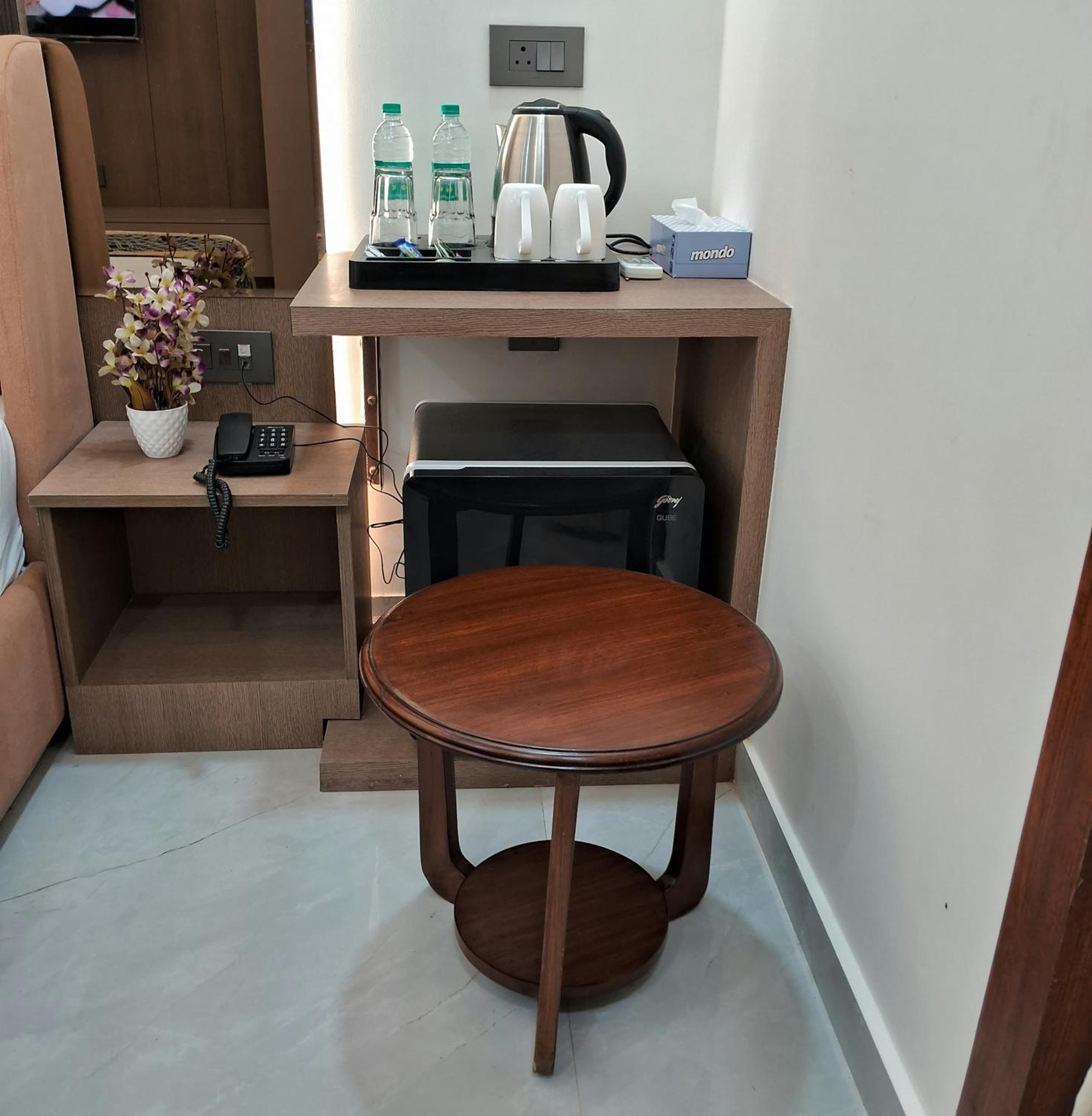 גרייטר נוידה Emerald Suites מראה חיצוני תמונה